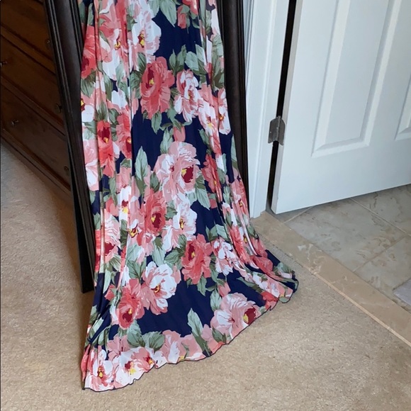 Maxi floral dress - Picture 3 of 4